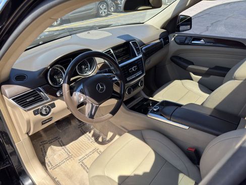 Used 2015 Mercedes-Benz ML 350 2WD w/ Premium 1 Package image 22