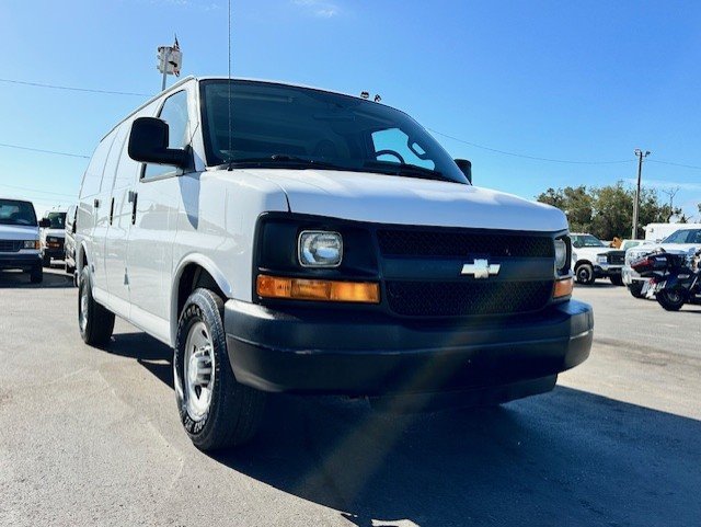 Used 2016 Chevrolet Express 2500 RWD image 4