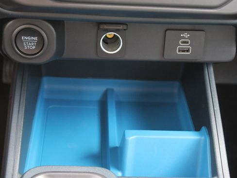 New 2025 Ford Maverick XLT w/ XLT Luxury Package image 25