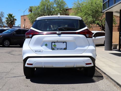 Used 2023 Nissan Kicks S FWD image 11