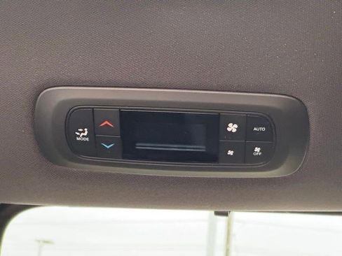 New 2026 Chrysler Pacifica Select FWD image 30