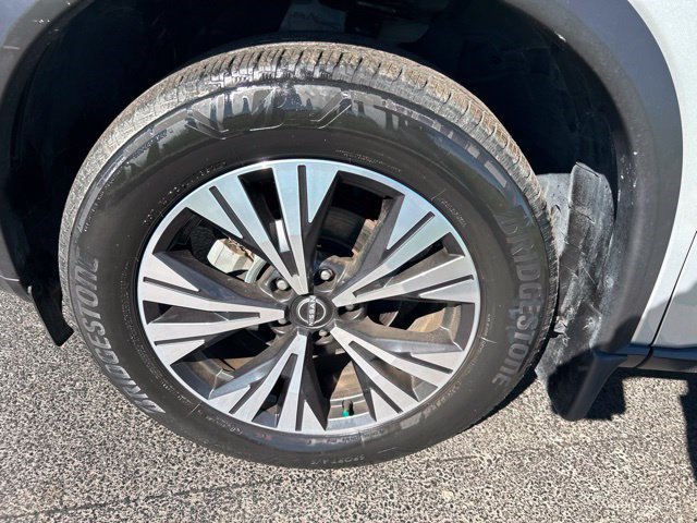 Used 2023 Nissan Rogue SV FWD image 54