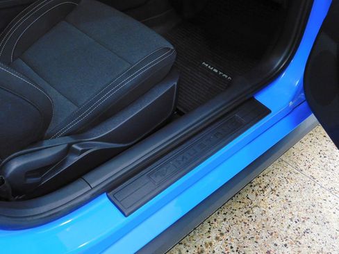 Used 2025 Ford Mustang GT RWD image 92