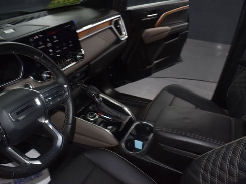 Used 2024 GMC Canyon Denali AWD/4WD image 27