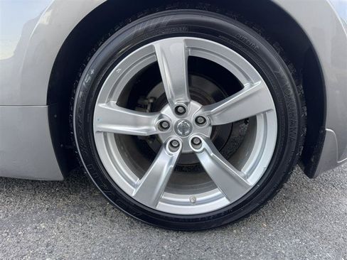 Used 2010 Nissan 370Z Touring RWD image 24
