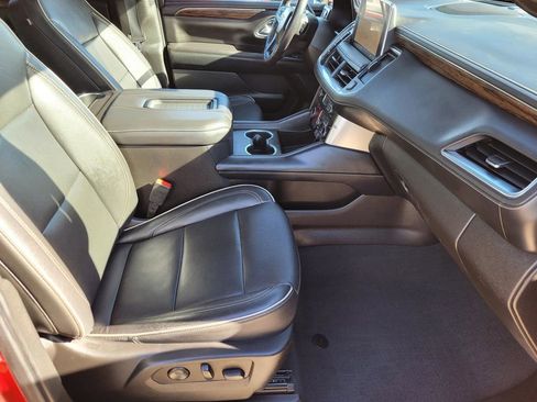 Used 2021 Chevrolet Tahoe Premier w/ Premium Package image 12