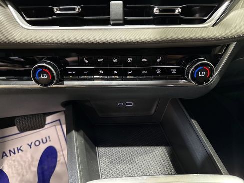 New 2026 Chevrolet Equinox LT w/ Convenience Package II image 31