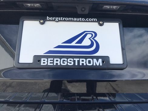 Used 2023 Volkswagen Atlas SEL R-Line AWD/4WD image 24