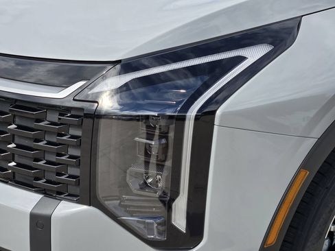 New 2026 Kia Sportage EX FWD image 7