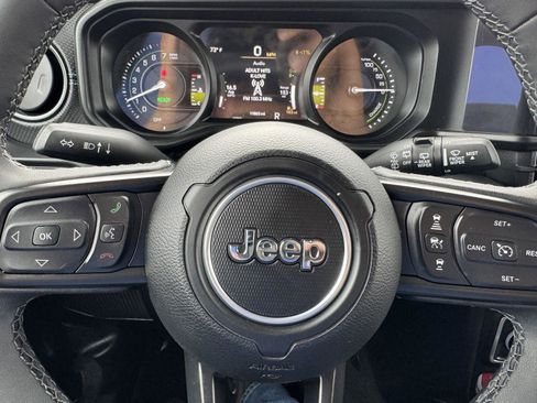 Used 2025 Jeep Wrangler Unlimited Rubicon 4xe w/ Convenience Group image 25