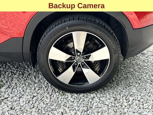 Used 2021 Volvo XC40 T5 Momentum w/ Premium Package AWD/4WD image 9