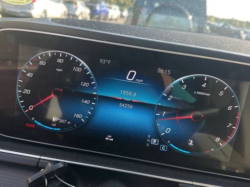 Used 2021 Mercedes-Benz GLE 350 image 7