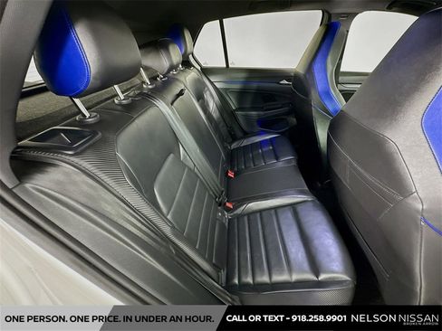 Used 2022 Volkswagen Golf R image 28