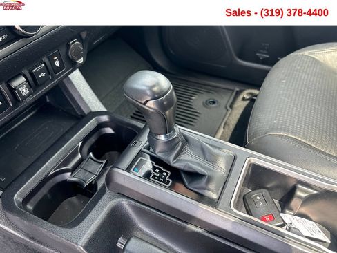 Used 2023 Toyota Tacoma TRD Off-Road w/ TRD Premium Off Road Package AWD/4WD image 23