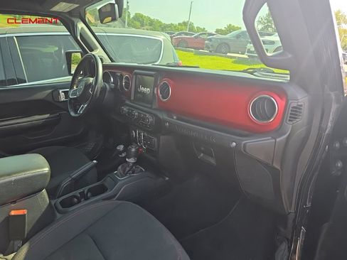 Used 2020 Jeep Wrangler Unlimited Rubicon AWD/4WD image 4
