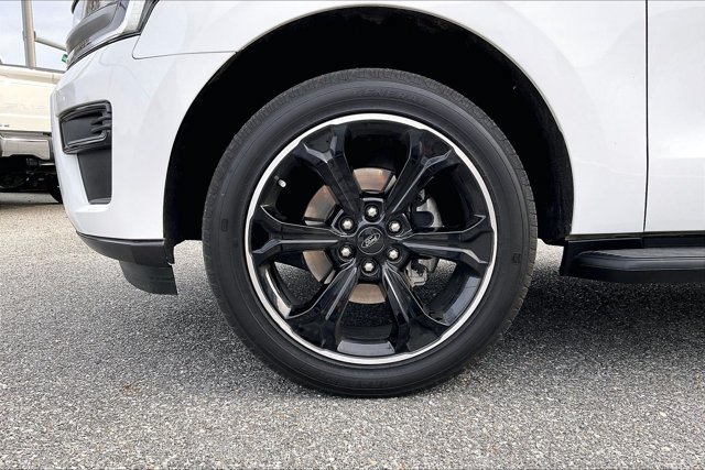 Certified 2024 Ford Expedition XLT AWD/4WD image 8