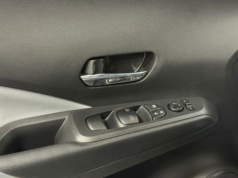 Used 2024 Nissan Kicks SR w/ SR Premium Package image 11