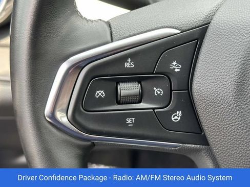 Certified 2025 Chevrolet Trax LT w/ Driver Confidence Package FWD image 10