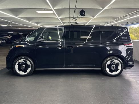 New 2025 Volkswagen ID. Buzz Pro S image 15