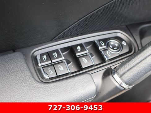 Used 2016 Porsche Cayenne AWD/4WD image 15