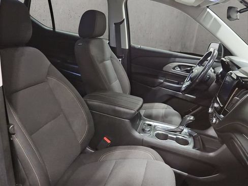 Used 2019 Chevrolet Traverse LT FWD image 20