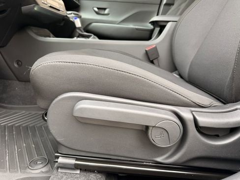 New 2026 Hyundai Kona SE image 15