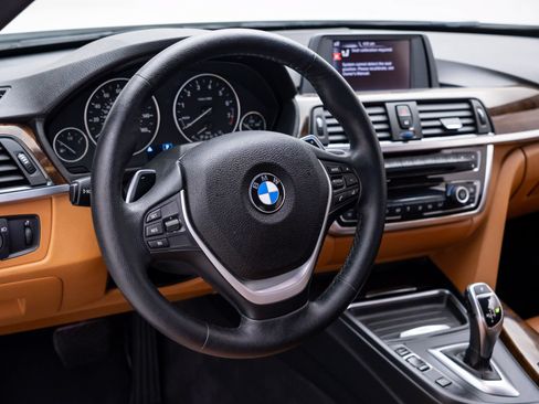 Used 2015 BMW 428i xDrive Convertible AWD/4WD image 12