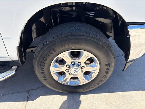 Used 2024 RAM 2500 Big Horn AWD/4WD image 12