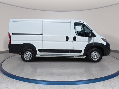 Used 2025 RAM ProMaster 2500 w/ U-Haul Equipment Group FWD image 5