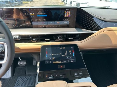 New 2027 INFINITI QX80 Luxe AWD/4WD image 52