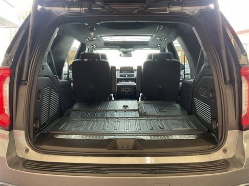 Used 2023 GMC Yukon AT4 image 11