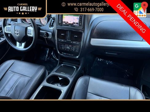 Used 2018 Dodge Grand Caravan GT image 28