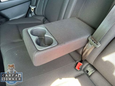 Used 2025 Nissan Rogue S AWD/4WD image 14