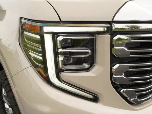 New 2026 GMC Sierra 1500 Denali w/ Denali Reserve Package AWD/4WD image 37
