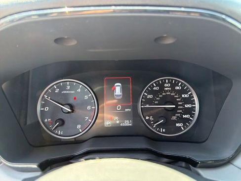 Used 2025 Subaru Outback Premium w/ Popular Package #1A AWD/4WD image 21