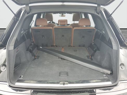 Used 2023 Audi Q7 3.0T Premium Plus w/ Premium Plus Package AWD/4WD image 8