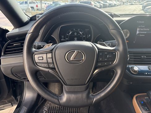 Used 2021 Lexus LS 500 AWD image 18