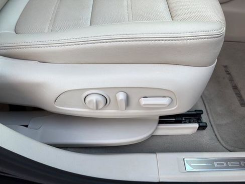 Used 2022 GMC Acadia Denali image 10