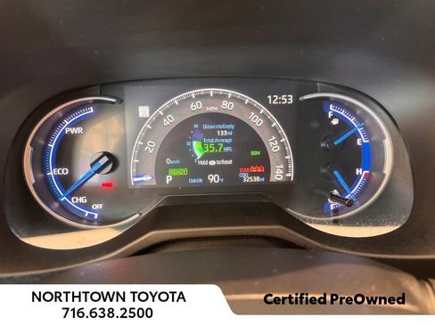 Used 2025 Toyota RAV4 LE AWD/4WD image 10
