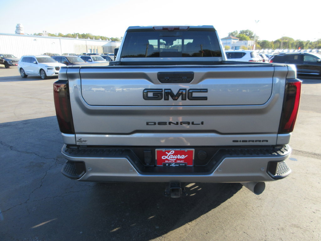Used 2024 GMC Sierra 2500 Denali Ultimate AWD/4WD image 6