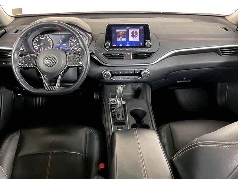 Used 2021 Nissan Altima 2.5 SR w/ SR Premium Package image 15