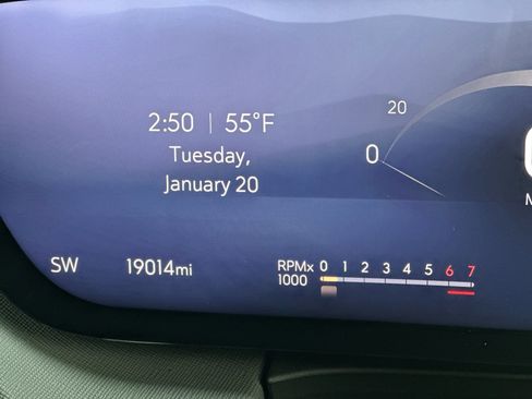 Used 2025 Buick Enclave Preferred image 28