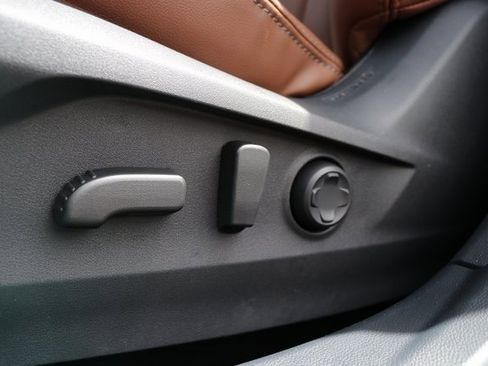 New 2025 Subaru Outback Touring XT image 30