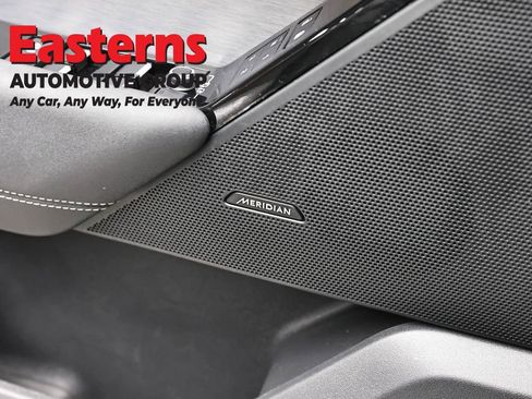 Used 2023 Land Rover Range Rover Velar R-Dynamic S image 20