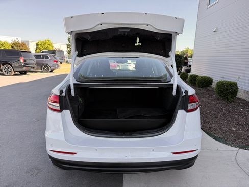Used 2019 Ford Fusion SE FWD image 37