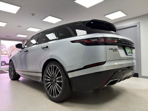 Used 2019 Land Rover Range Rover Velar R-Dynamic SE AWD/4WD image 5