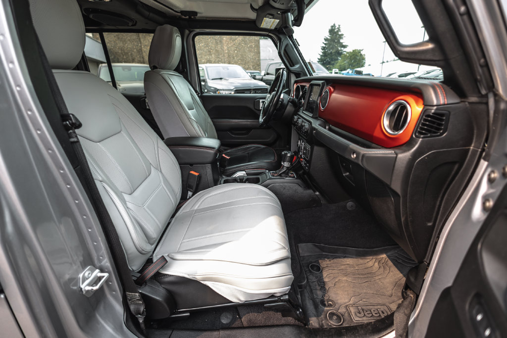 Used 2021 Jeep Gladiator Rubicon AWD/4WD image 31
