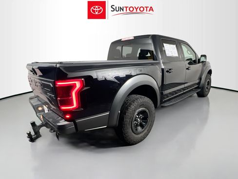 Used 2018 Ford F150 Raptor w/ Equipment Group 802A Luxury image 4