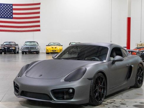 Used 2015 Porsche Cayman S RWD image 1