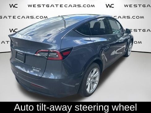 Used 2023 Tesla Model Y Long Range AWD/4WD image 31